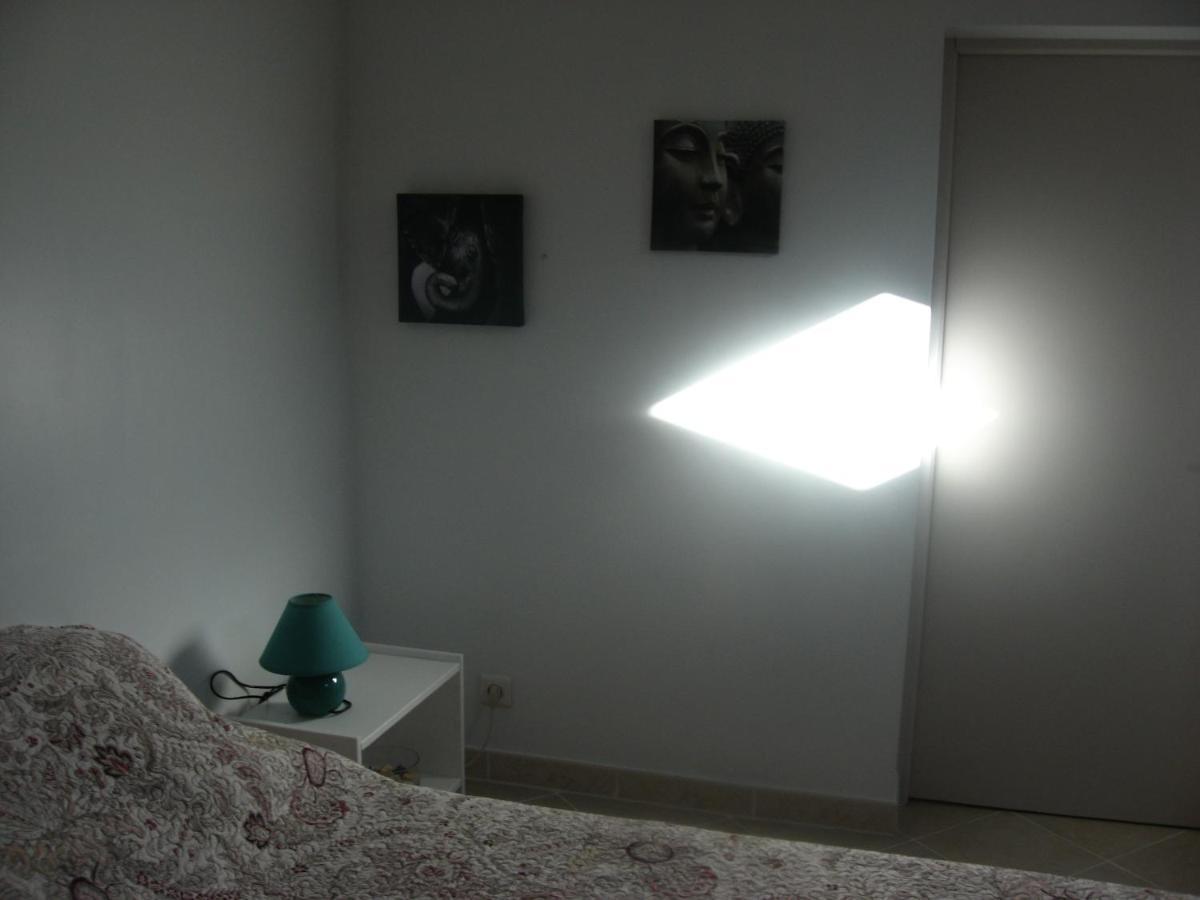 T 2 Avec Velux Sous Les Combes De 34 M2 Διαμέρισμα La Londe-les-Maures Εξωτερικό φωτογραφία