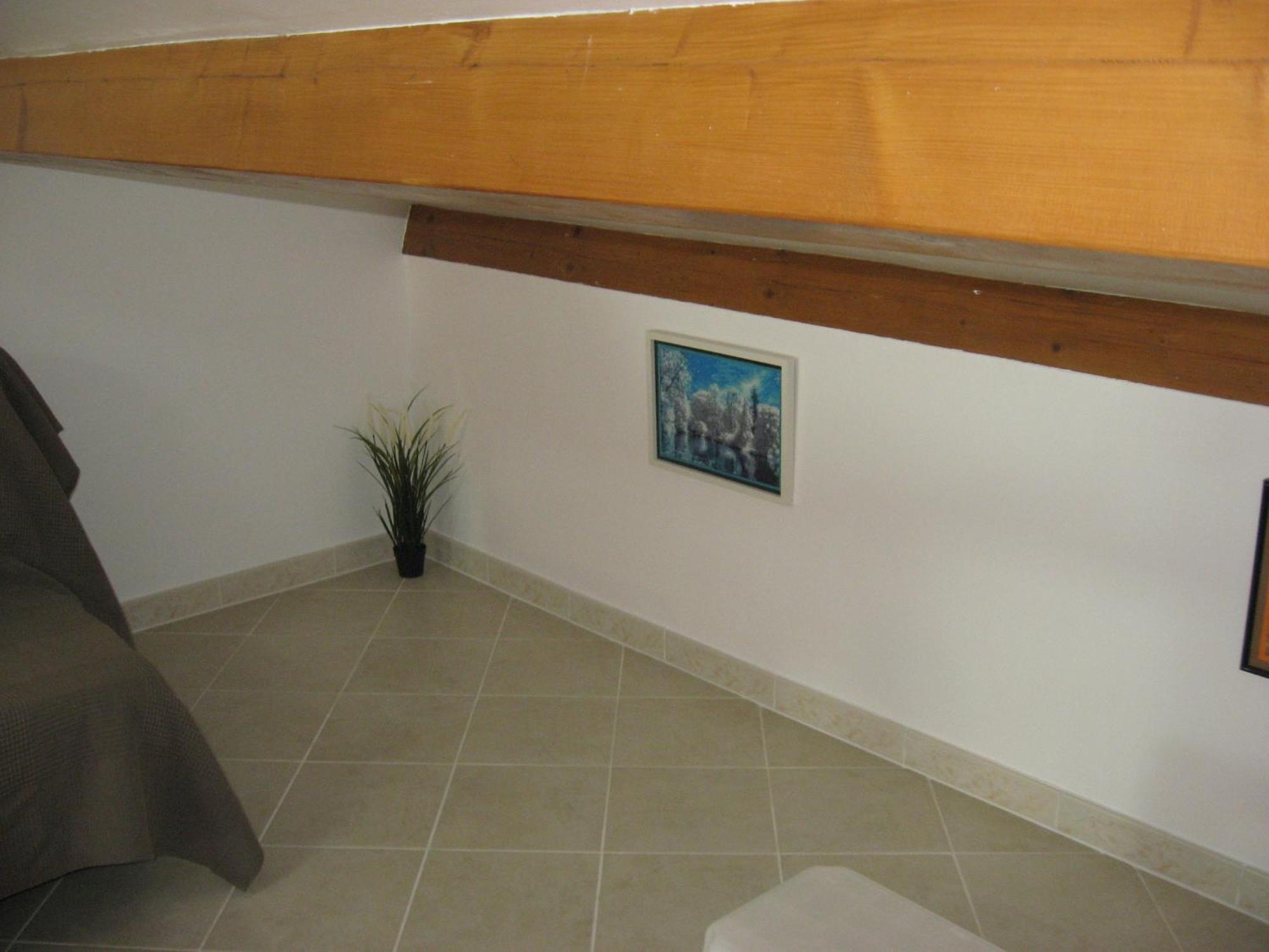 T 2 Avec Velux Sous Les Combes De 34 M2 Διαμέρισμα La Londe-les-Maures Εξωτερικό φωτογραφία